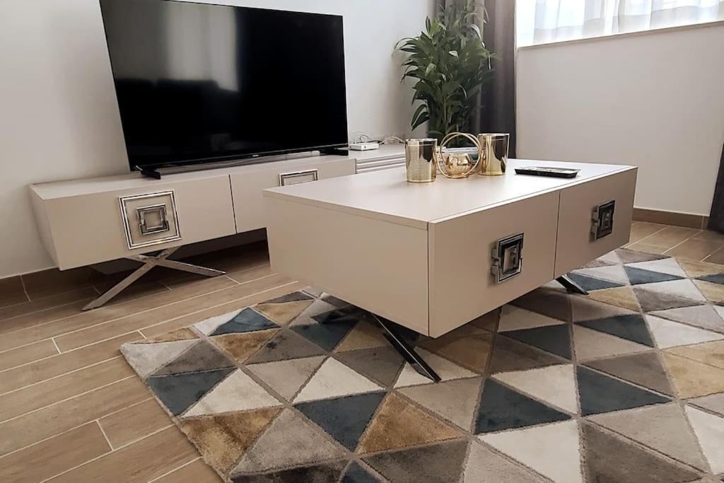 Luxury Apartment In Yas Island Abu Dhabi Ngoại thất bức ảnh